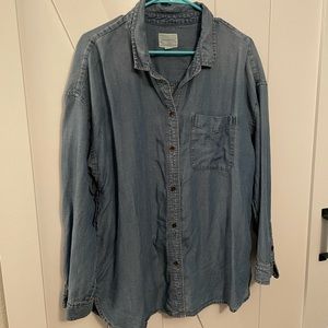 American Eagle Oversized Chambray Style Shirt, L